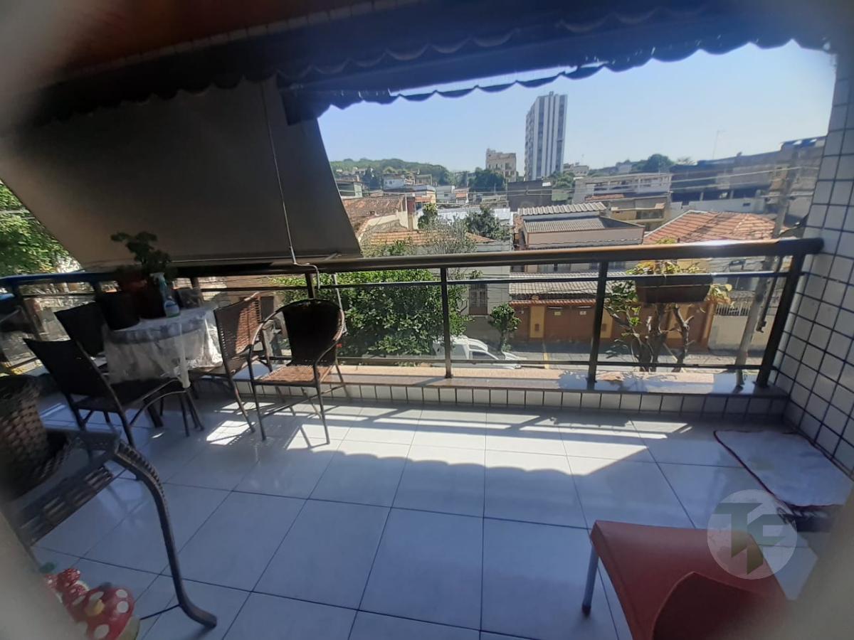 3Qtos com suíte, varandão e vaga