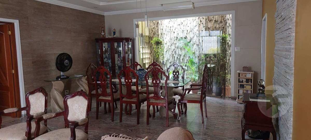 Casa 3Qtos 1Ste e 5 vagas no coração da Vila da Penha - TF Consultoria & Gestão de Imóveis