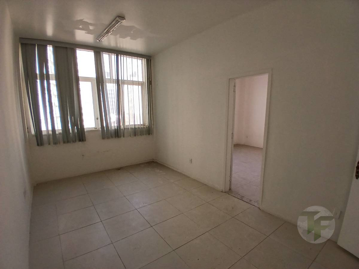 Sala de 30m² no coração don Centro Comercial do Rio de Janeiro